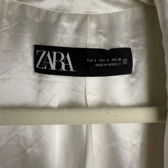 Zara White Satin Blazer - Picture 2 of 3
